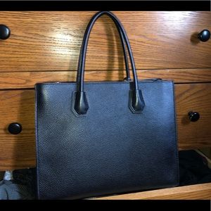 Michael kors black purse